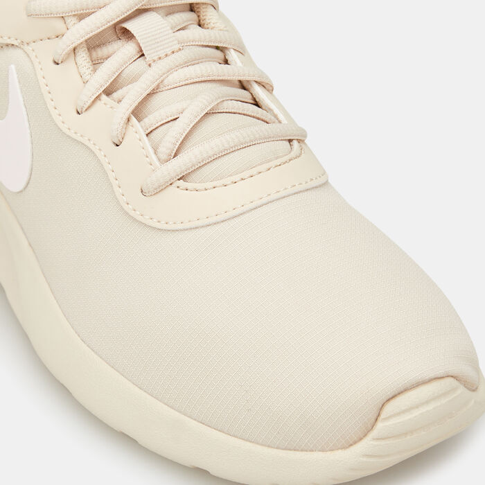 Nike Women's Tanjun Refine Shoe Ivory Nike Women's Tanjun Refine Shoe Ivory image number 4