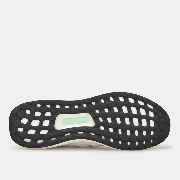 adidas Men's Ultraboost 5.0 DNA Shoe White adidas Men's Ultraboost 5.0 DNA Shoe White image number 3