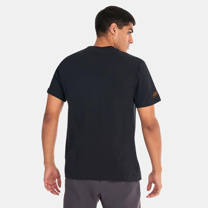Nike Men's Sportswear Sole Craft HBR T-Shirt Black Nike Men's Sportswear Sole Craft HBR T-Shirt Black image number 1