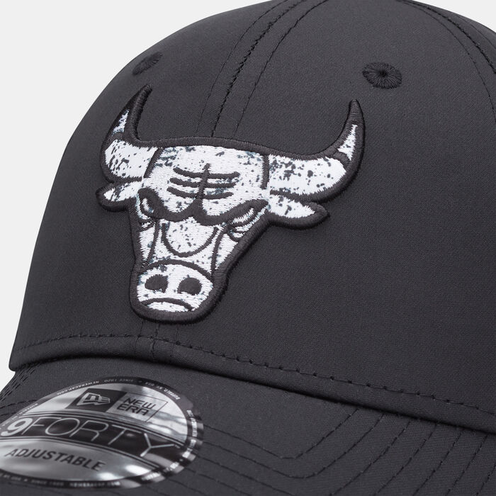 New Era Men's Chicago Bulls 9FORTY Cap Black image number 2
