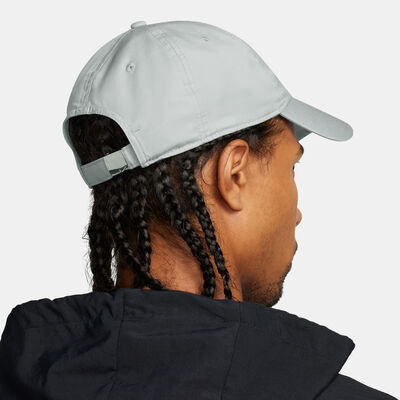 Nike Men's Dri-FIT Club Unstructured Swoosh Cap Grey Nike Men's Dri-FIT Club Unstructured Swoosh Cap Grey