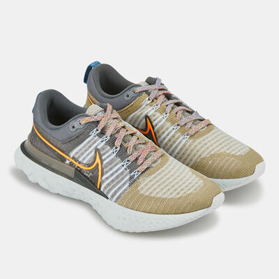 Nike Men's React Infinity Run Flyknit 2 Shoe Grey Nike Men's React Infinity Run Flyknit 2 Shoe Grey