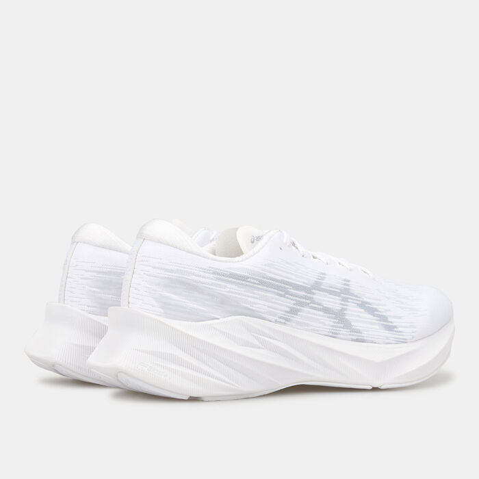 ASICS Men's NOVABLAST 3 Shoe White ASICS Men's NOVABLAST 3 Shoe White image number 3