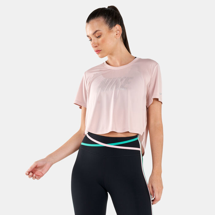 Nike Women's DrI-FIT Graphic T-Shirt Pink Nike Women's DrI-FIT Graphic T-Shirt Pink image number 0