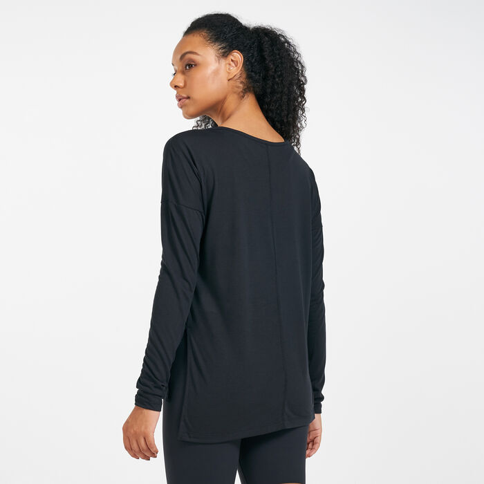 Nike Women's Yoga Layer T-Shirt Black Nike Women's Yoga Layer T-Shirt Black image number 1