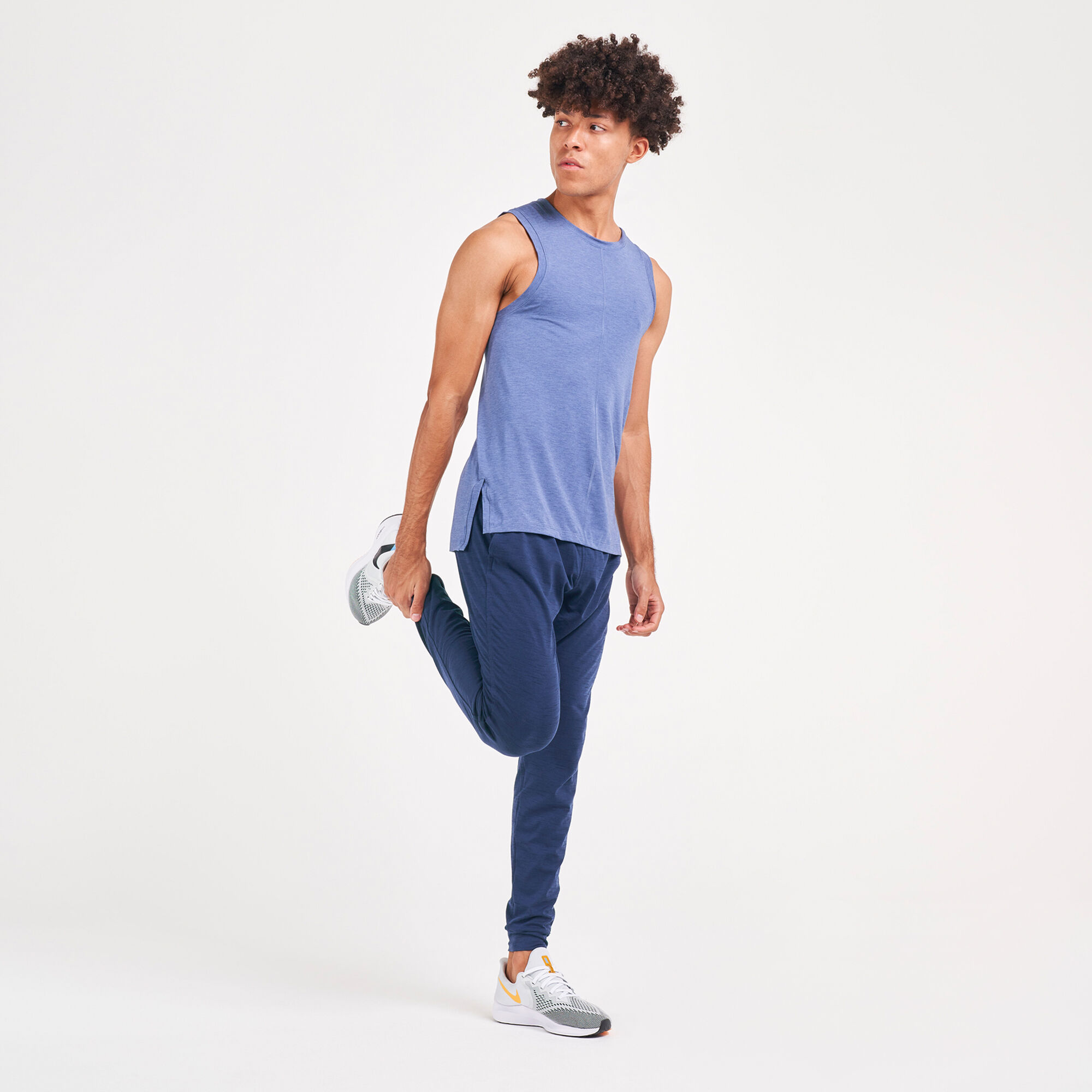 Fitted yoga tank top