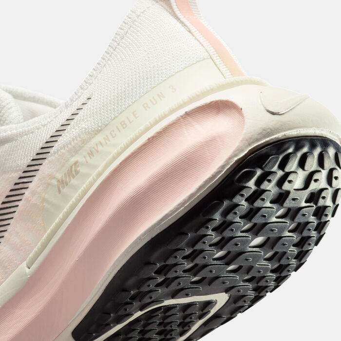 Nike Women's ZoomX Invincible 3 Road Running Shoes Peach image number 6