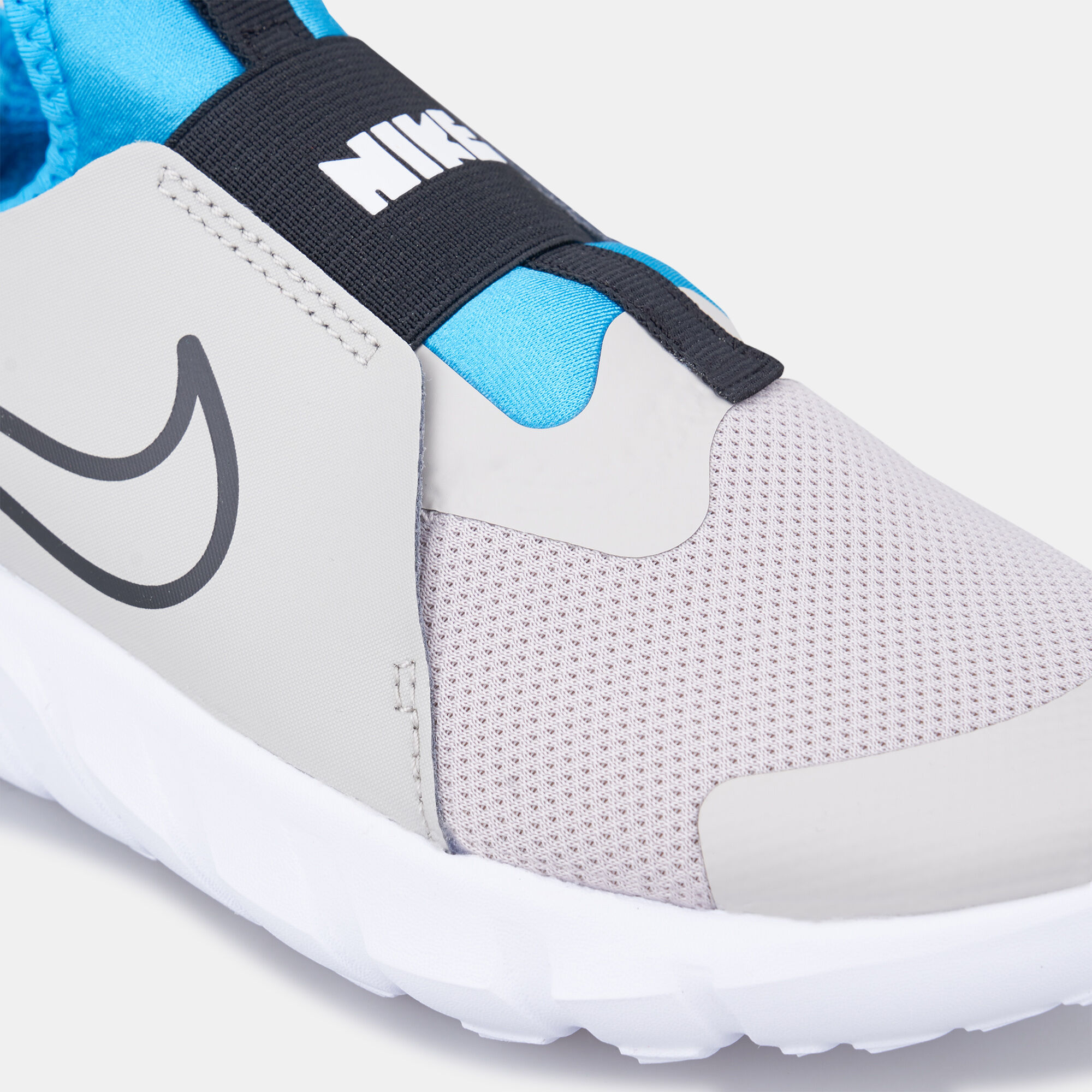 Nike flex runner 37 deals