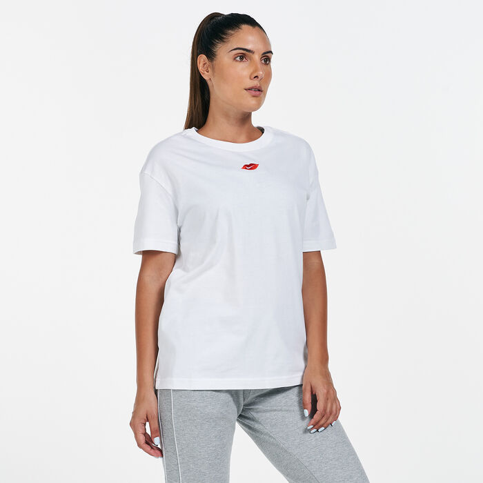 Nike Women's Sportswear Boyfriend Love T-Shirt White Nike Women's Sportswear Boyfriend Love T-Shirt White image number 0