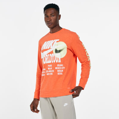 Nike Men's Sportswear World Tour T-Sweatshirt Orange Nike Men's Sportswear World Tour T-Sweatshirt Orange