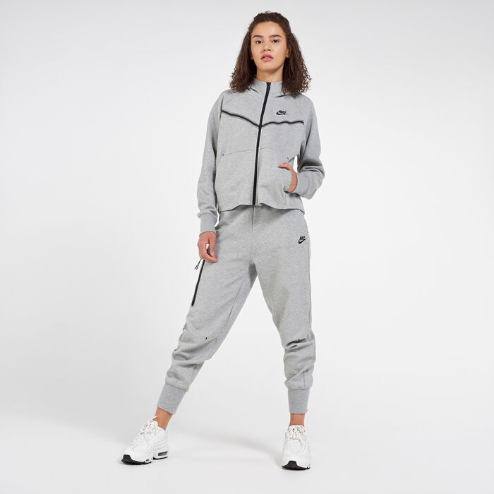 Nike Women's Sportswear Tech Fleece Windrunner Hoodie Grey image number 2