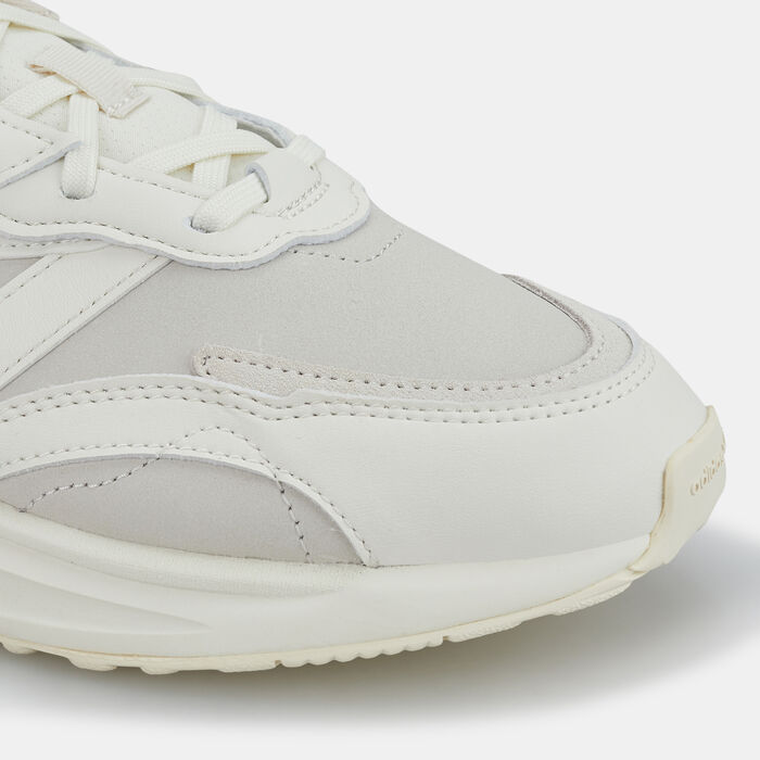 adidas Originals Women's Zentic Shoe Beige image number 4