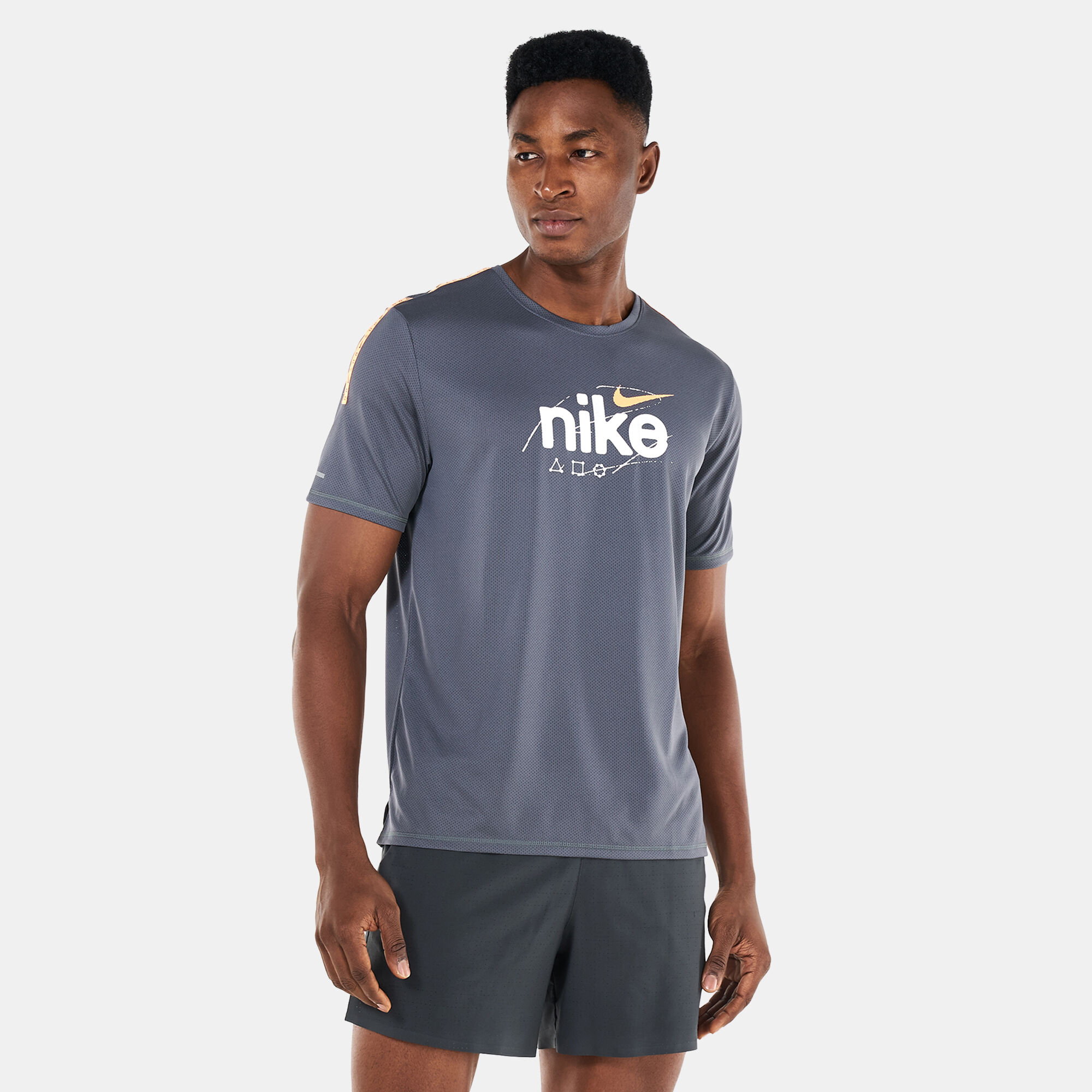 Men s Dri FIT Miler D.Y.E. Running Top Grey Nike in Qatar SSS