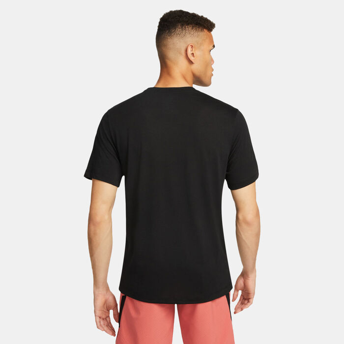 Nike Men’s Dri-FIT Training T-Shirt Black image number 1