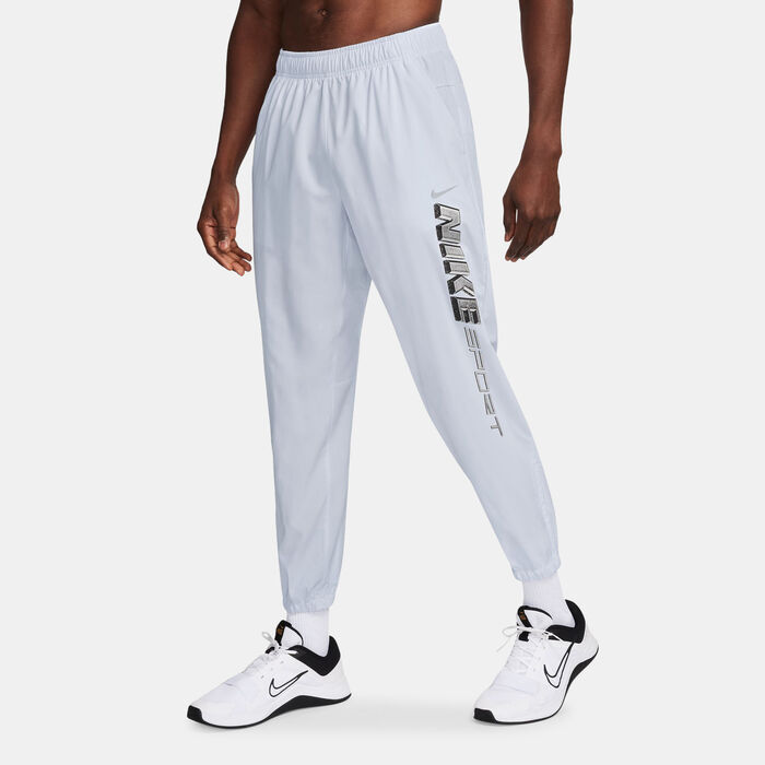 Nike Men's Form Dri-FIT Versatile Training Pants Grey Nike Men's Form Dri-FIT Versatile Training Pants Grey image number 0