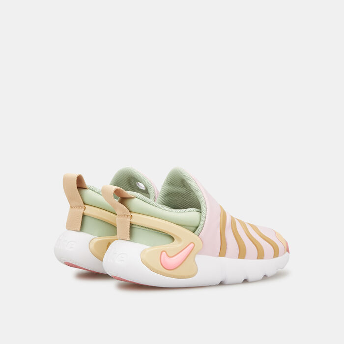 Nike Kids' Dynamo Go Shoe (Baby and Toddler) Pink image number 2