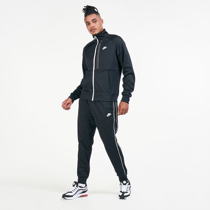 Nike Men's Sportswear Repeat Sweatpants Black image number 2