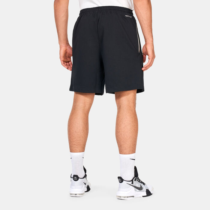 Nike Men's Dri-FIT Standard Issue Basketball Shorts Black Nike Men's Dri-FIT Standard Issue Basketball Shorts Black image number 1