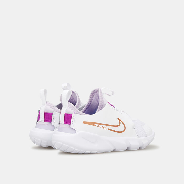 Nike Kids' Flex Runner 2 Shoe (Baby and Toddlers) White Nike Kids' Flex Runner 2 Shoe (Baby and Toddlers) White image number 2