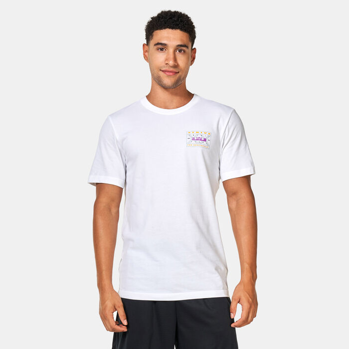 Nike Men's Dri-FIT LeBron Basketball T-Shirt White Nike Men's Dri-FIT LeBron Basketball T-Shirt White image number 0
