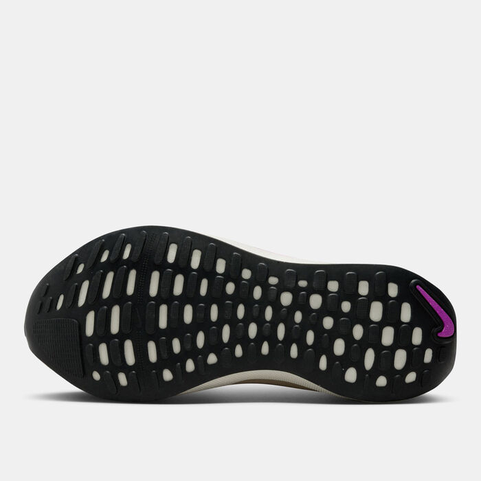 Nike Women's InfinityRN 4 Road Running Shoe Black image number 3