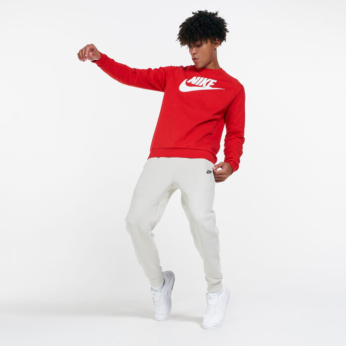 Nike Men's Sportswear Fleece Sweatshirt Red image number 2
