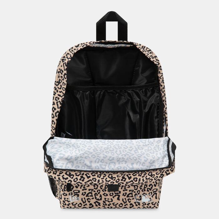 New Era New York Yankees Allover Print Stadium Backpack Beige New Era New York Yankees Allover Print Stadium Backpack Beige image number 3