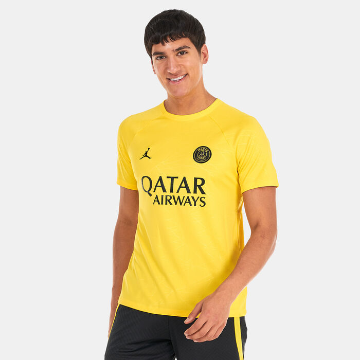 Jordan Men's Paris Saint-Germain Dri-FIT Academy Pre-Match Jersey - 2022/23 yellow Jordan Men's Paris Saint-Germain Dri-FIT Academy Pre-Match Jersey - 2022/23 yellow image number 0