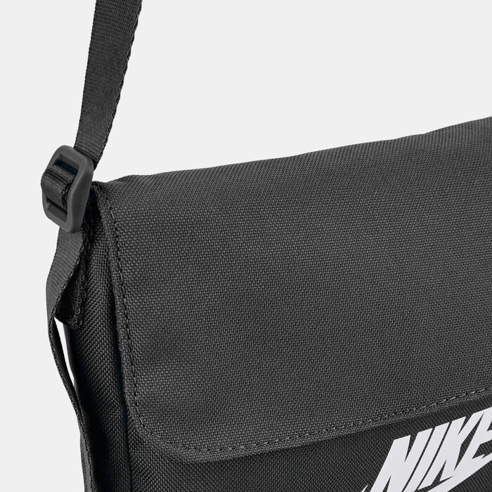 Nike Women's Sportswear Futura 365 Cross-body Bag Black Nike Women's Sportswear Futura 365 Cross-body Bag Black image number 3