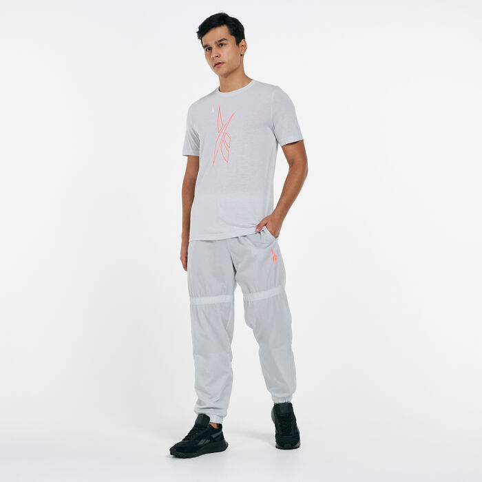 Reebok Men's Meet You There Ollie Joggers Grey Reebok Men's Meet You There Ollie Joggers Grey image number 2