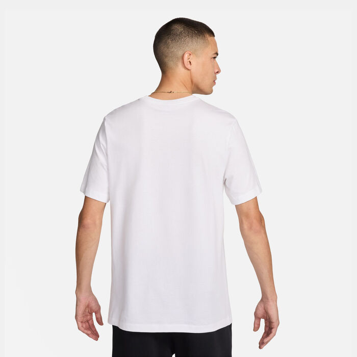 Nike Men's FC Barcelona Crest T-Shirt White Nike Men's FC Barcelona Crest T-Shirt White image number 1