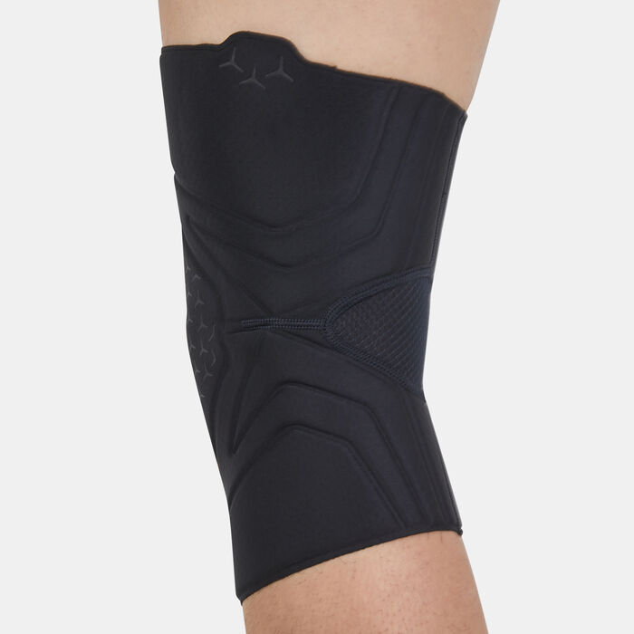 Nike Pro Closed Patella 3.0 Knee Sleeve Black Nike Pro Closed Patella 3.0 Knee Sleeve Black image number 1