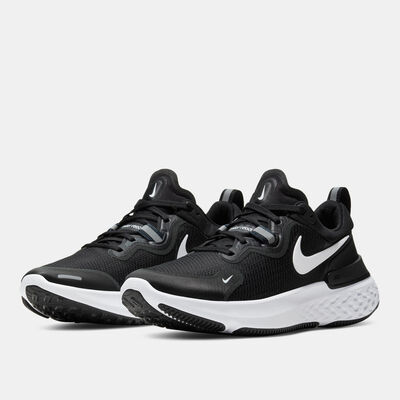 Nike Women's React Miler Running Shoe Black