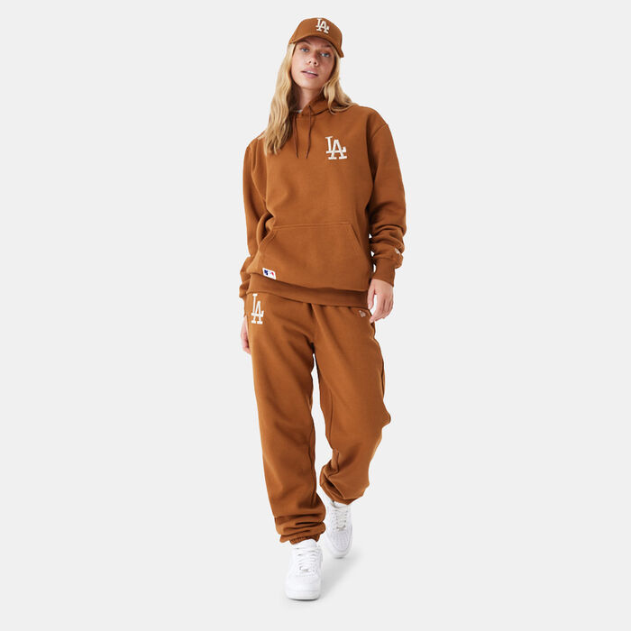 New Era Men's Los Angeles Dodgers League Essentials Pullover Hoodie Beige New Era Men's Los Angeles Dodgers League Essentials Pullover Hoodie Beige image number 2