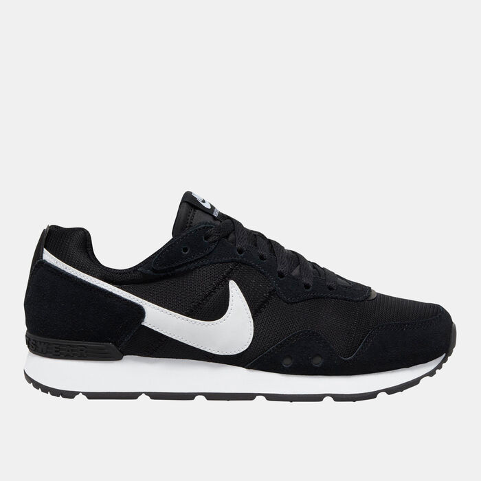 Nike Women's Venture Runner Shoe Black Nike Women's Venture Runner Shoe Black image number 1