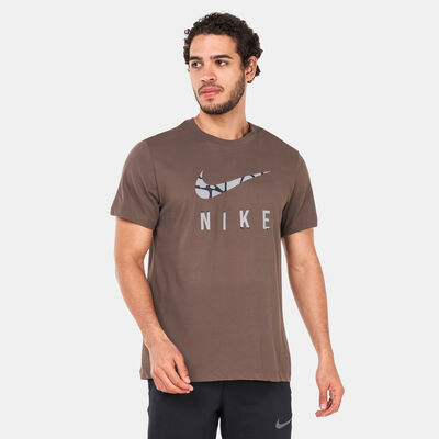 Nike Men's Dri-FIT Run Division T-Shirt Brown