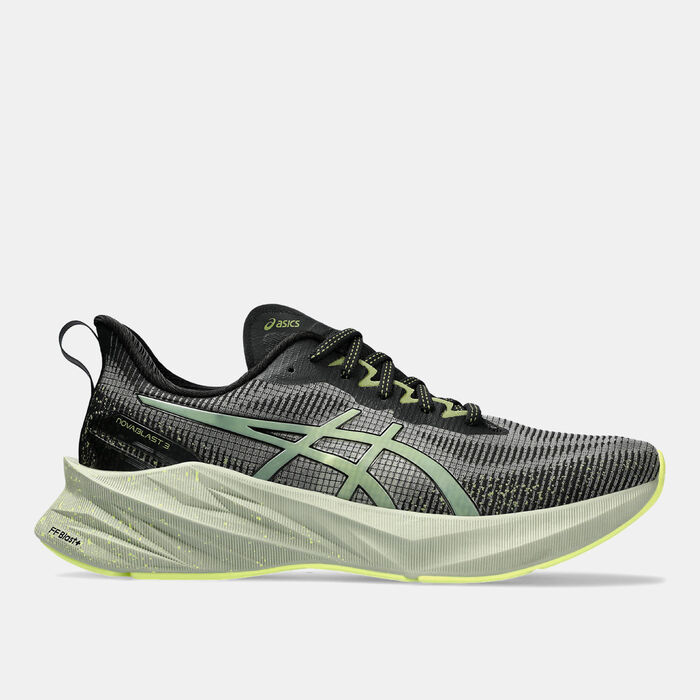 ASICS Men's NOVABLAST 3 LE Running Shoes Black ASICS Men's NOVABLAST 3 LE Running Shoes Black image number 0