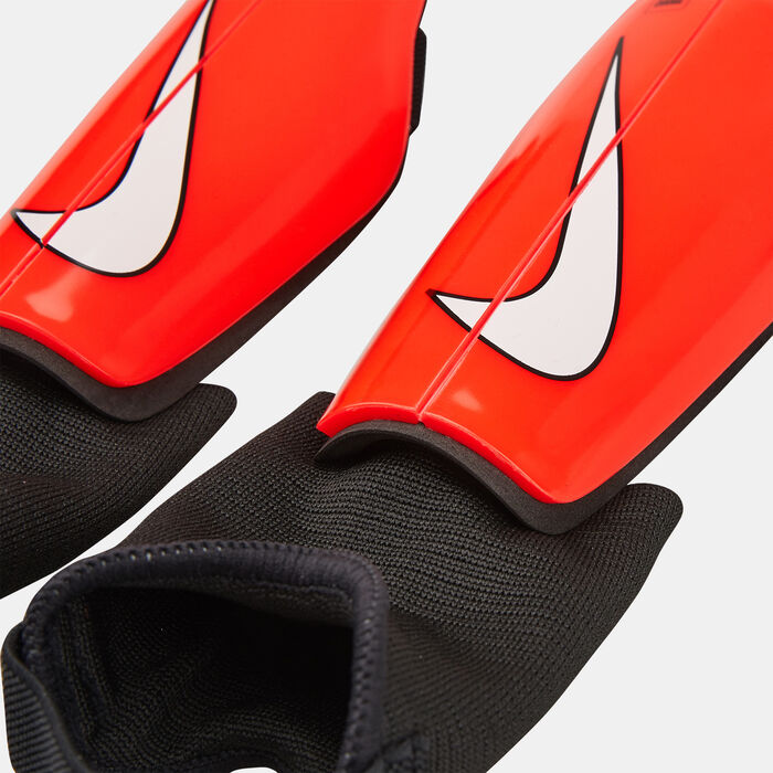 Nike Kids' Charge Football Shinguards Red Nike Kids' Charge Football Shinguards Red image number 2