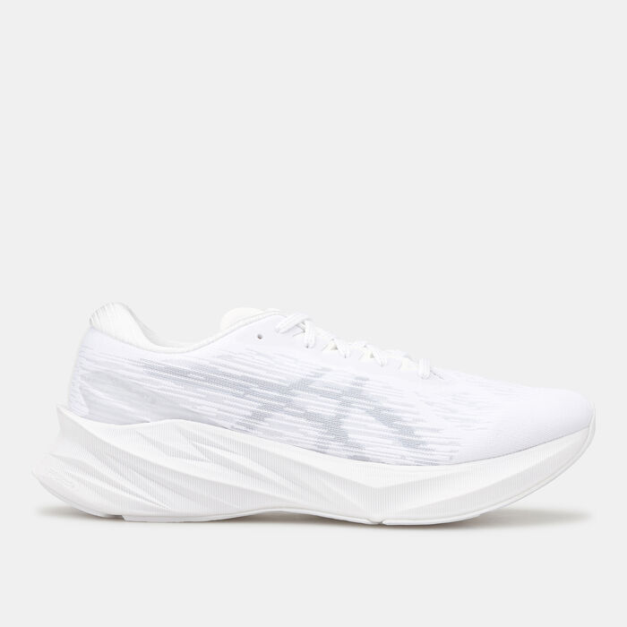 ASICS Men's NOVABLAST 3 Shoe White ASICS Men's NOVABLAST 3 Shoe White image number 0