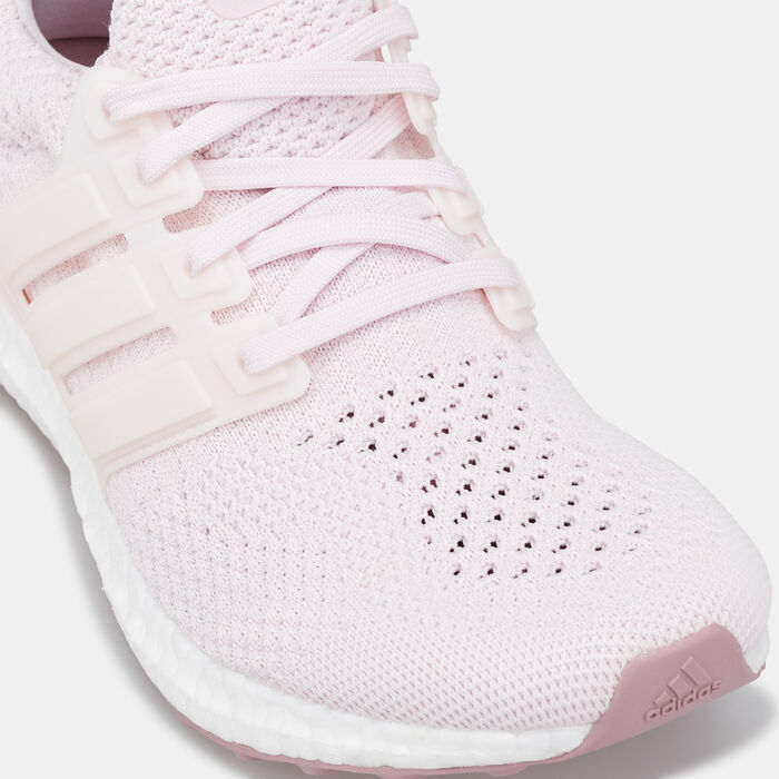 adidas Women's Ultraboost 5.0 DNA Running Sportswear Lifestyle Shoe Pink adidas Women's Ultraboost 5.0 DNA Running Sportswear Lifestyle Shoe Pink image number 4
