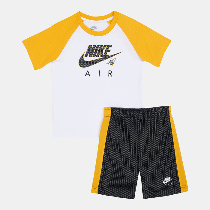 Nike Kids' Lil Bee T-Shirt & Shorts Set Black Nike Kids' Lil Bee T-Shirt & Shorts Set Black image number 0