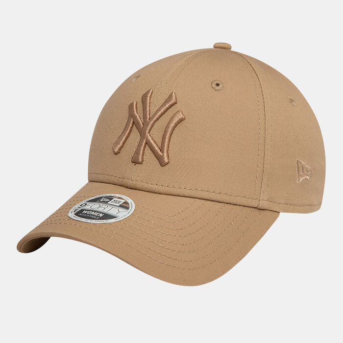 New Era Women's MLB New York Yankees League Essential 9FORTY Cap Beige New Era Women's MLB New York Yankees League Essential 9FORTY Cap Beige image number 3