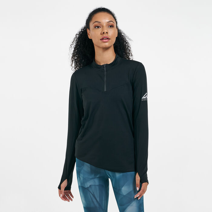 Nike Women's Element Trail T-Shirt Black Nike Women's Element Trail T-Shirt Black image number 0