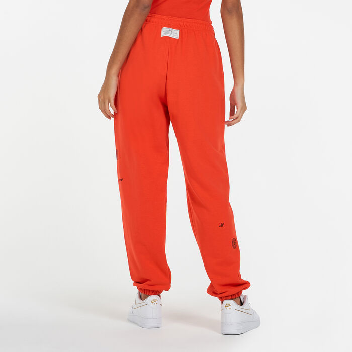 Nike Women's Sportswear Icon Clash Oversized Fleece Joggers Red Nike Women's Sportswear Icon Clash Oversized Fleece Joggers Red image number 1