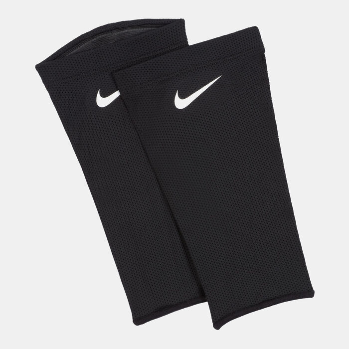 Nike Men's Guard Lock Elite Football Sleeves Black Nike Men's Guard Lock Elite Football Sleeves Black image number 0