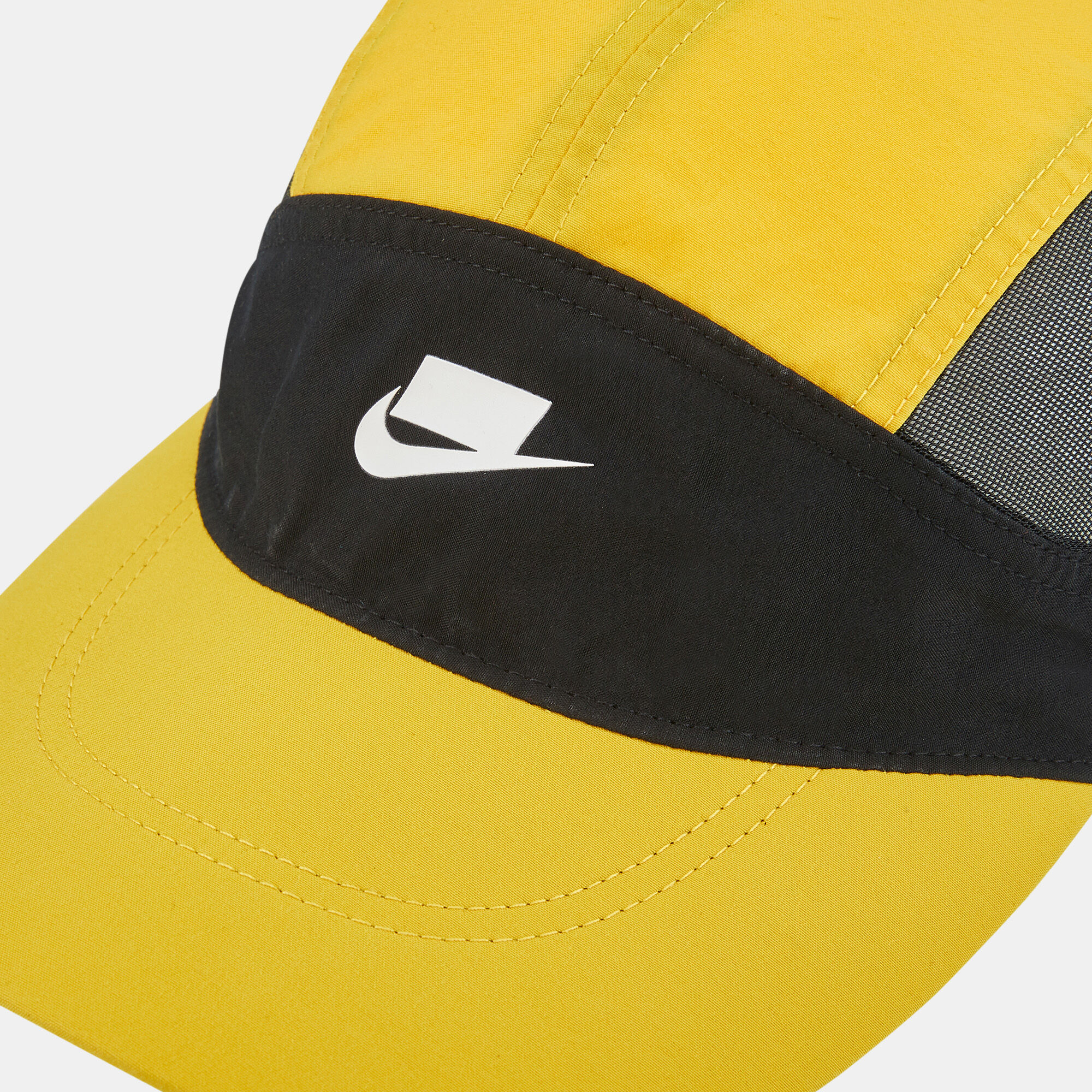 Buy Nike Sportswear Tailwind Cap Black in Qatar SSS