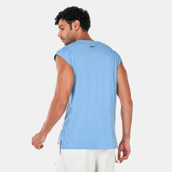 Nike Men's Dri-FIT Yoga Tank Top Blue Nike Men's Dri-FIT Yoga Tank Top Blue image number 1
