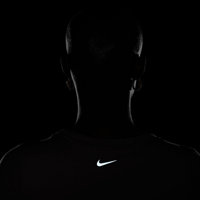 Nike Women's One Dri-FIT Training Crop Top Pink image number 5