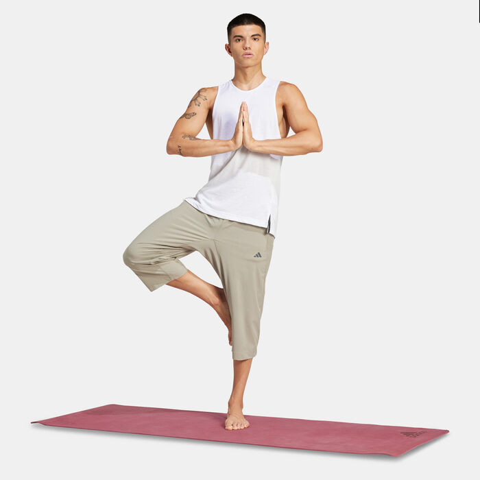 adidas Men's Yoga 3/4 Training Pants Green image number 2