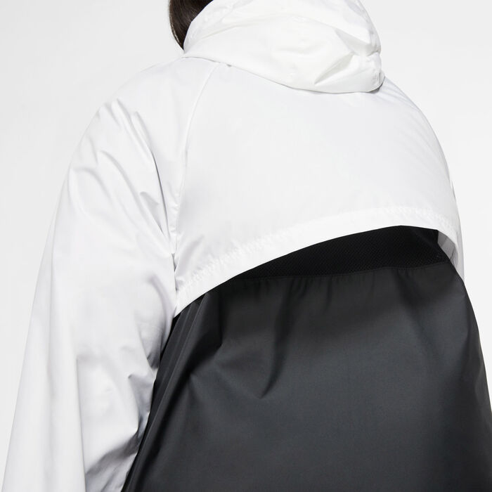 Nike Women's Sportswear Windrunner Jacket (Plus Size) White Nike Women's Sportswear Windrunner Jacket (Plus Size) White image number 4